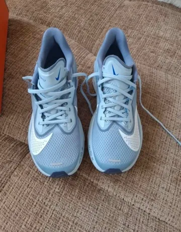 Käytetty Nike Zoom Fly 6 Running Shoes