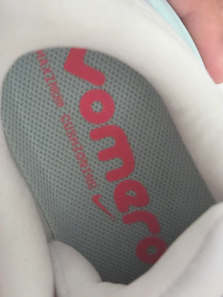 Used Adidas Vomero Plus bike — image 6 of 10