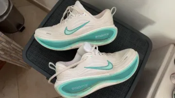 Tweedehands Nike Vomero 18 Running Shoes