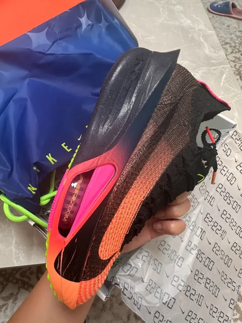 Used Nike Alphafly Next% 3 bike — image 3 of 8