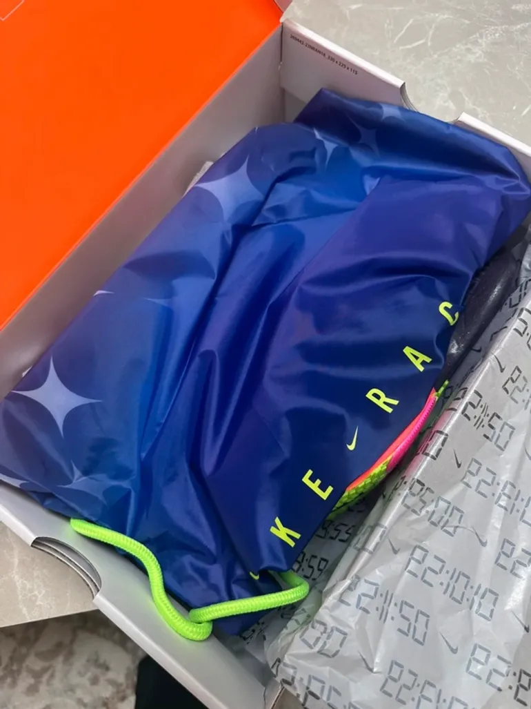 Used Nike Alphafly Next% 3 bike — image 7 of 8