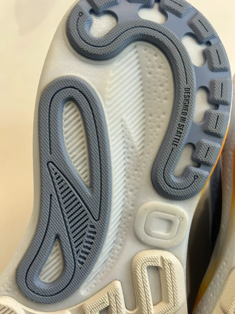 Used Brooks Adrenaline GTS 24 bike — image 11 of 12
