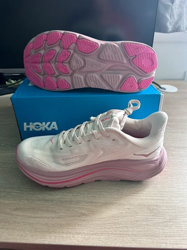 Rose Hoka Chaussure de course bike d'occasion — image 3 sur 3