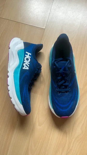 Gebrauchtes Hoka Arahi 8 bike — Bild 2 von 6
