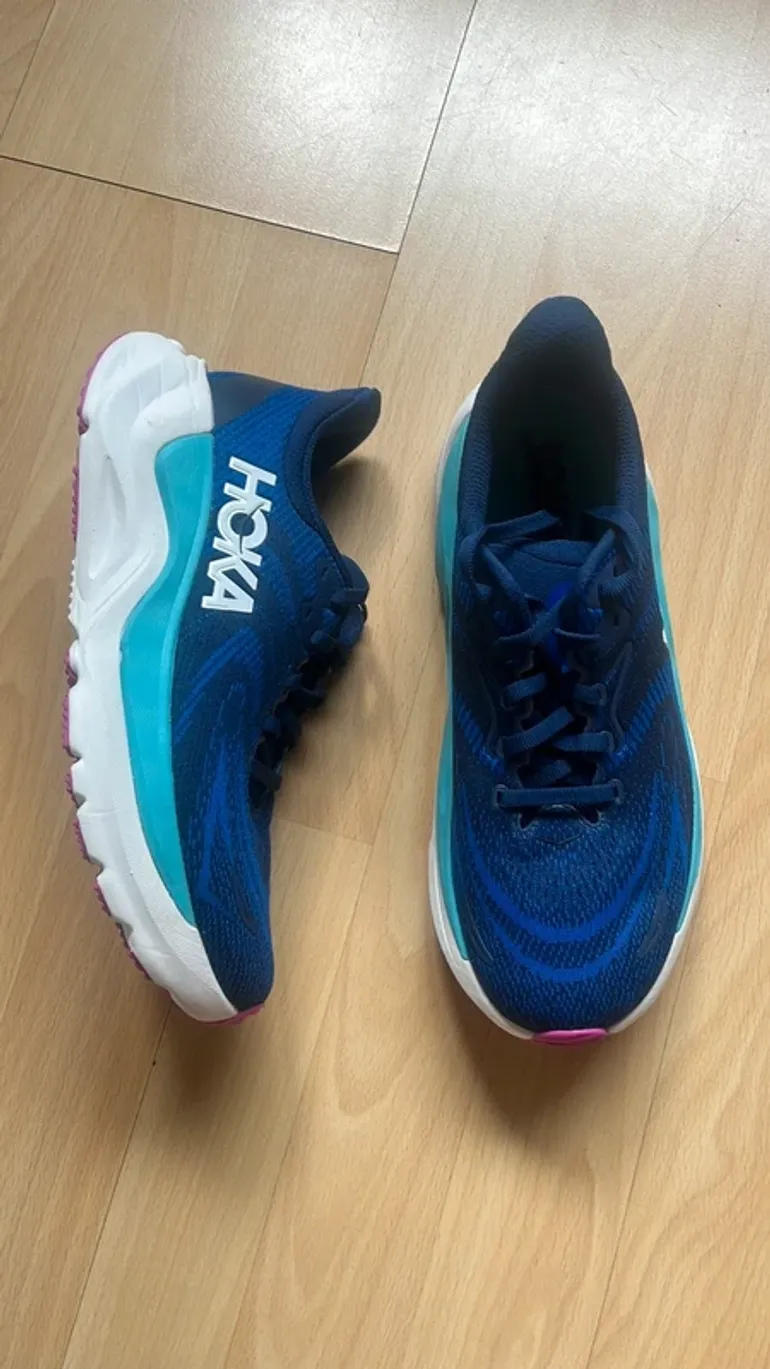 Gebrauchtes Hoka Arahi 8 bike — Bild 2 von 6