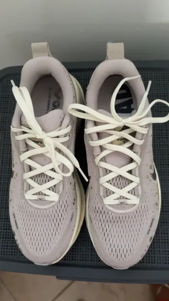 Tweedehands Nike Vomero 18 bike — afbeelding 2 van 5