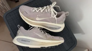Tweedehands Nike Vomero 18 Running Shoes
