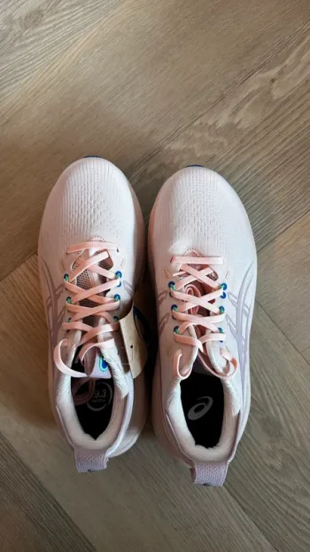 Used Asics Nimbus 28 bike — image 3 of 6