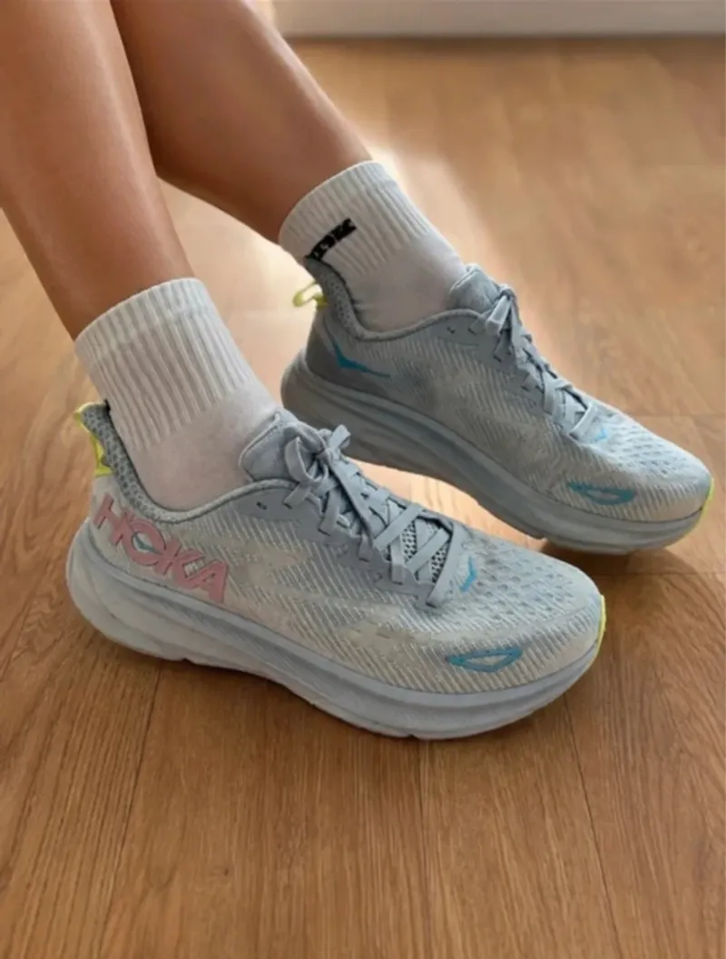 Gebrauchtes Hoka Clifton 9 Running Shoes