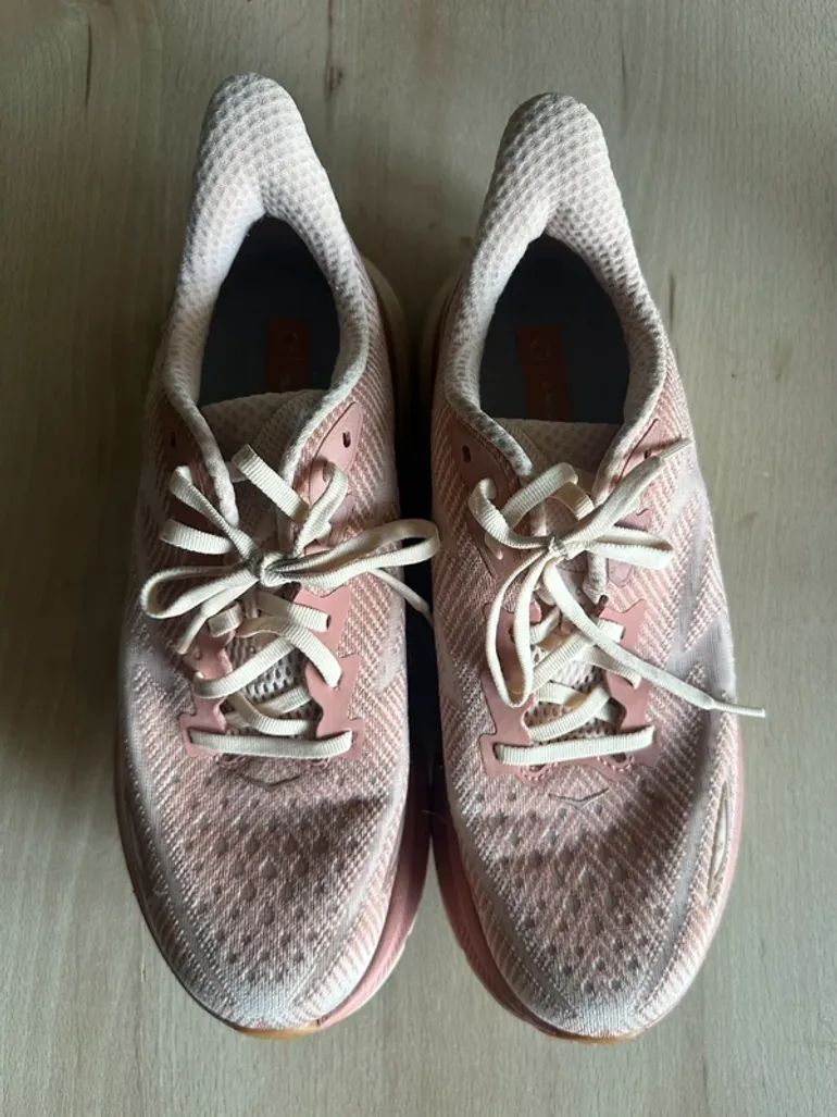 Used Hoka Clifton 9 bike — image 2 of 8