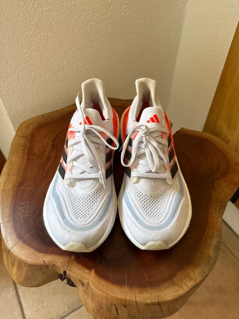 Used Adidas Ultraboost Light bike — image 2 of 5