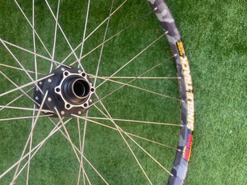 Brugt sun rims Singletracks Camo Wheels bike — billede 2 af 6