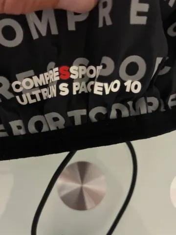 Used Compressport Ultrun S PackEvo10 bike — image 3 of 3
