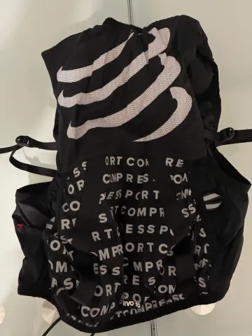 Used Compressport Ultrun S PackEvo10 bike — image 2 of 3