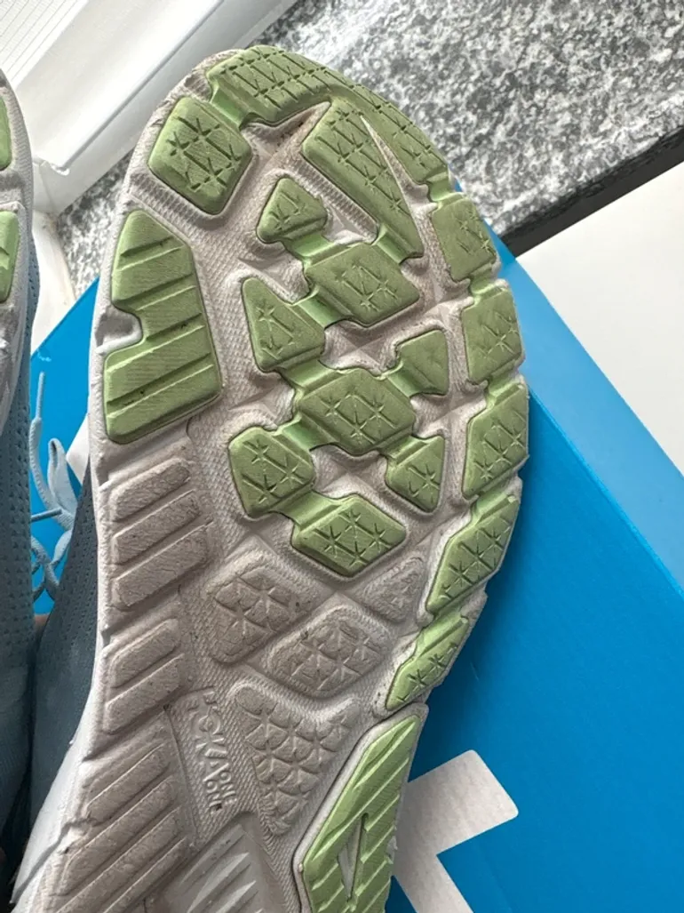 Used Hoka Schuhe Gr 42 Unisex bike — image 10 of 10