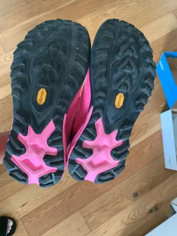 Used Hoka MAFATE 5 bike — image 3 of 6