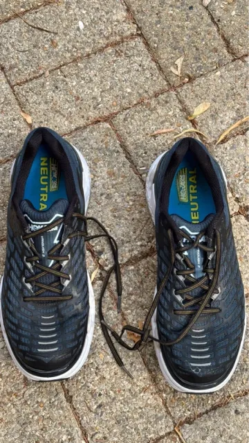 Used Hoka Baskets Running Shoes