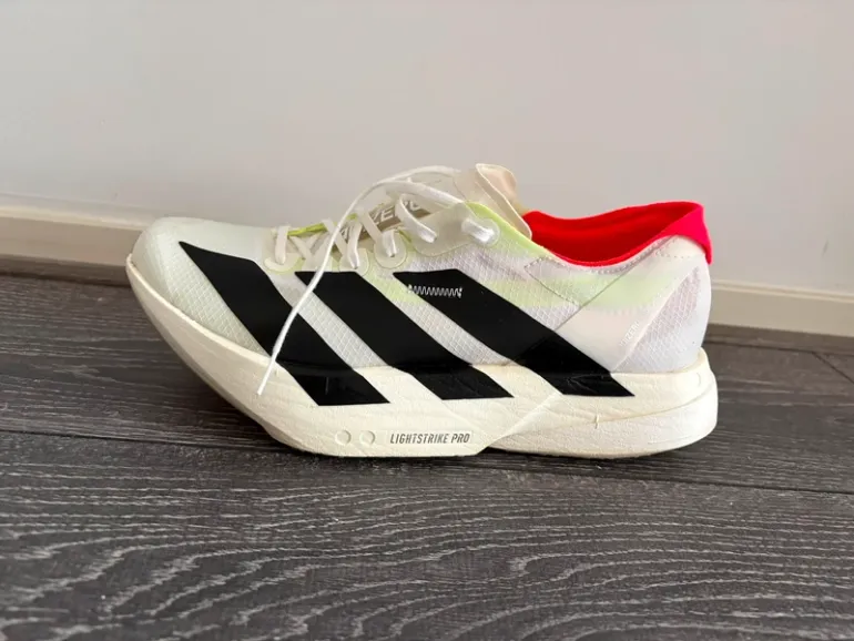Used Lightweight Adizero Adios Pro 4 bike — image 6 of 9