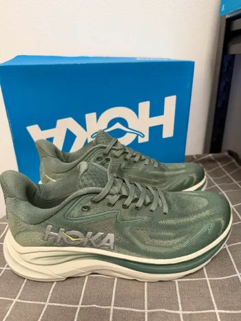 Used Hoka Clifton 10 bike — image 4 of 5