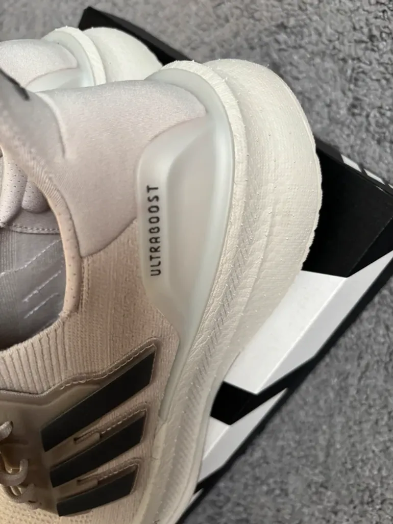 Adidas Ultraboost 5 bike d'occasion — image 3 sur 7