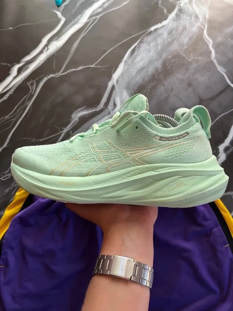 Używany Asics Gel-Nimbus 26 bike — zdjęcie 2 z 8