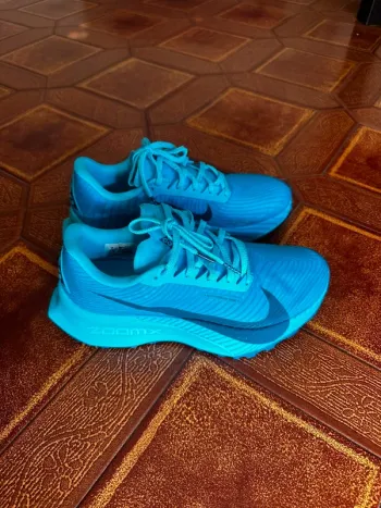 Nike ACG ultraflay trail bike d'occasion — image 2 sur 3