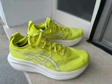 Used Asics Nimbus 27 Gel Running Shoes