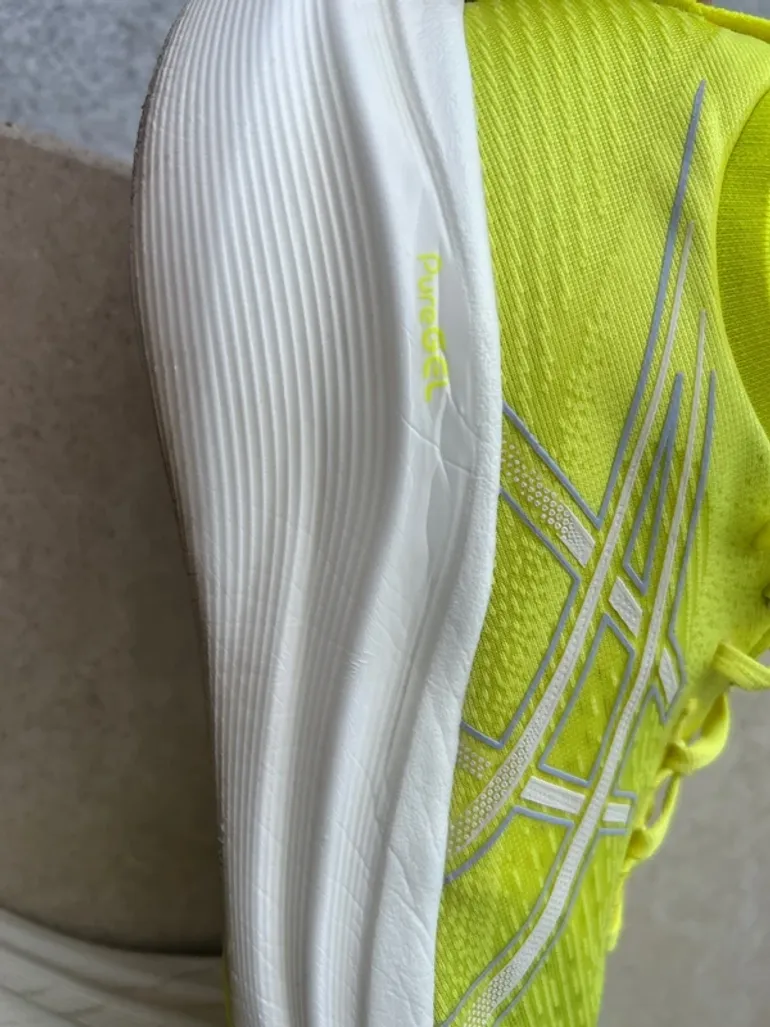 Used Asics Nimbus 27 Gel bike — image 6 of 8