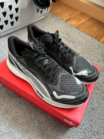 Used Ideal Velocity Nitro 3 Running Shoes
