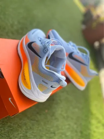 Tweedehands Nike Vomero 18 Running Shoes