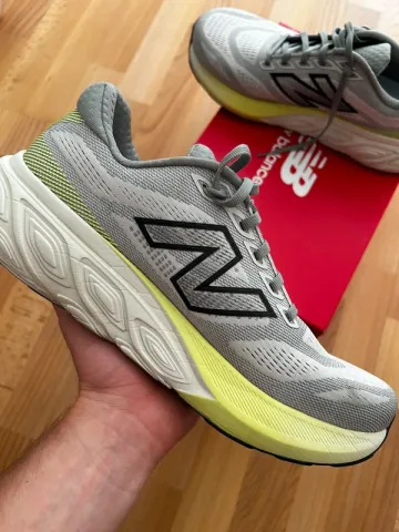 New Balance Fresh Foam X 880v15 bike d'occasion — image 3 sur 4