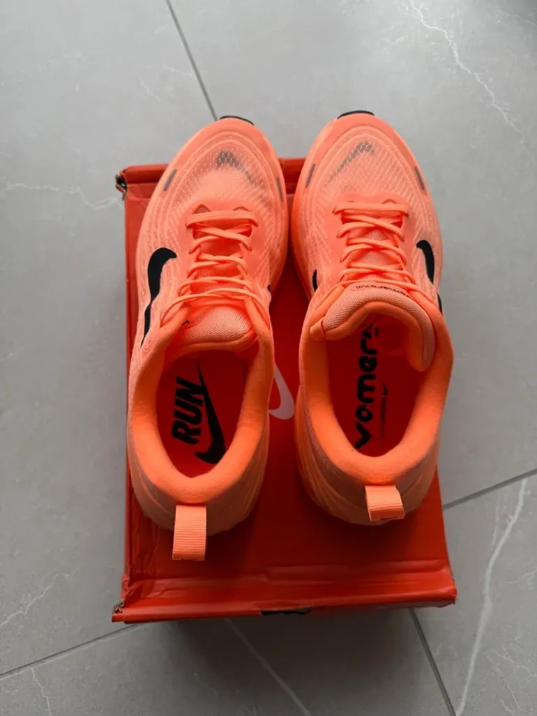 Tweedehands Nike Zoom X Vomero Plus bike — afbeelding 3 van 10