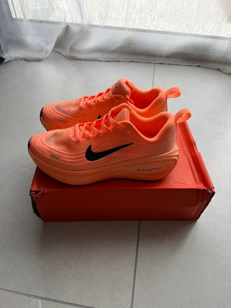 Tweedehands Nike Zoom X Vomero Plus bike — afbeelding 2 van 10