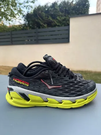 Gebrauchtes Hoka Vanquish 2 bike — Bild 1 von 15