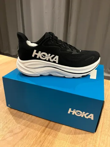 Used Hoka Clifton 10 Running Shoes
