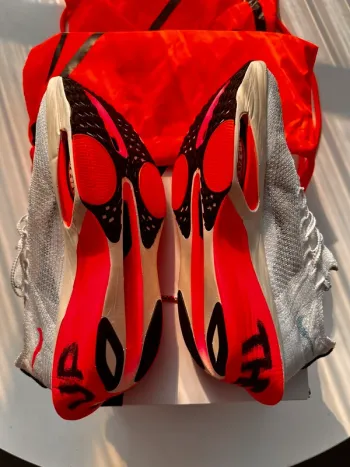 Used Nike Alphafly 3 bike — image 4 of 4