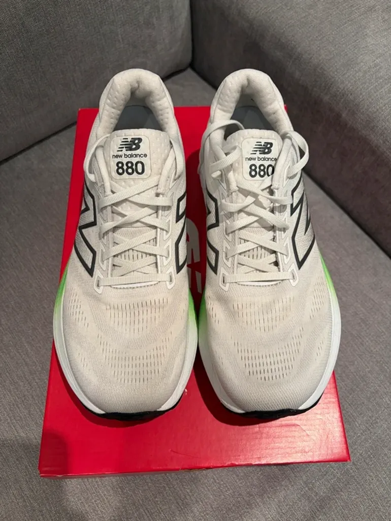 New Balance Fresh Foam X 880V15 bike d'occasion — image 3 sur 7