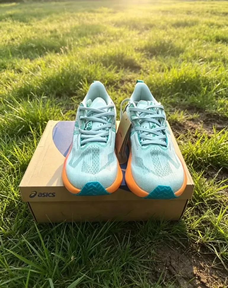 Used Asics Sneakers bike — image 5 of 5