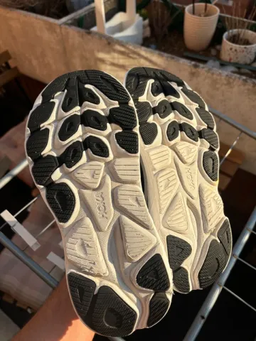 Used Hoka Clifton 10 bike — image 8 of 9