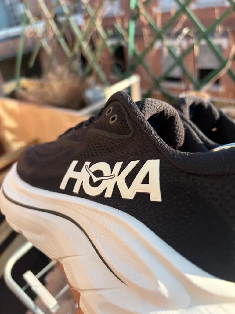 Used Hoka Clifton 10 bike — image 7 of 9