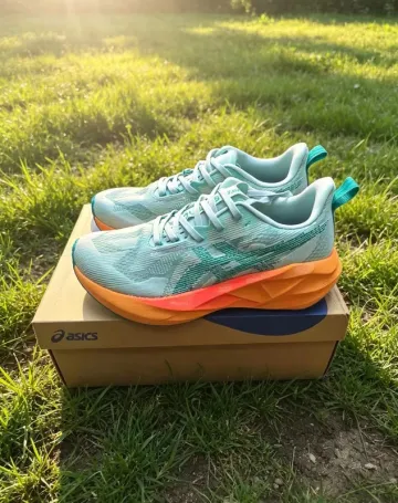 Used Asics Sneakers Running Shoes