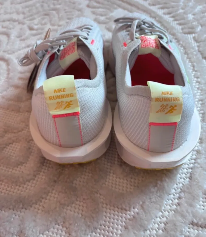 Tweedehands Nike Interact Run bike — afbeelding 4 van 9