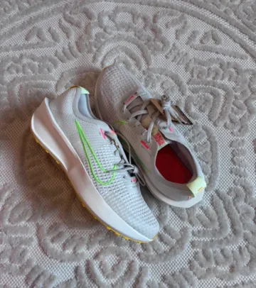 Gebrauchtes Nike Interact Run Running Shoes