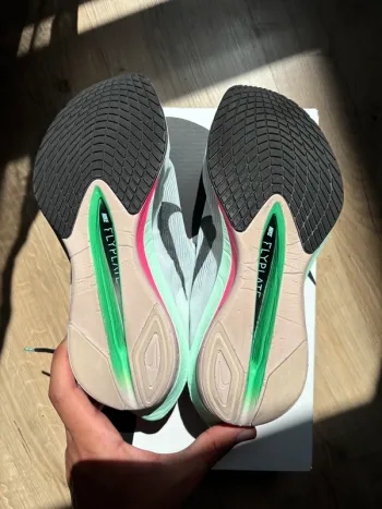 Used Nike Vaporfly 4 bike — image 7 of 9