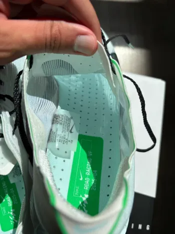 Used Nike Vaporfly 4 bike — image 4 of 9