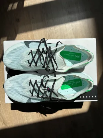 Used Nike Vaporfly 4 bike — image 2 of 9