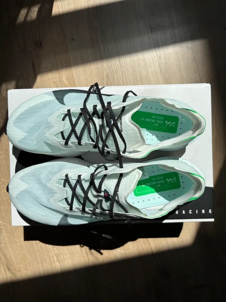 Used Nike Vaporfly 4 bike — image 2 of 9