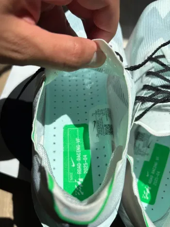 Used Nike Vaporfly 4 bike — image 5 of 9