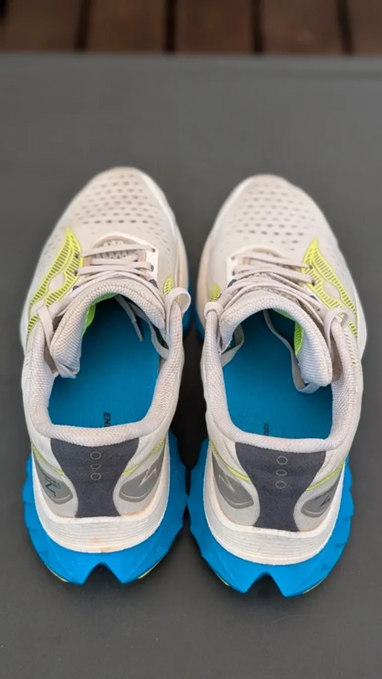 Używany Saucony Endorphin Speed 4 bike — zdjęcie 4 z 6