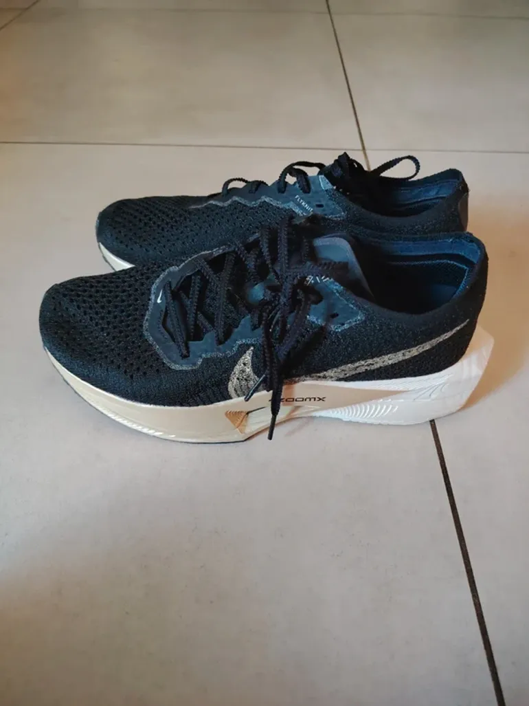 Nike ZoomX Vaporfly Next% 3 bike d'occasion — image 3 sur 7